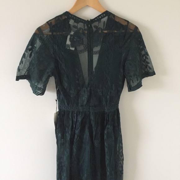 Hunter Green Lace Gown - Picture 6 of 6